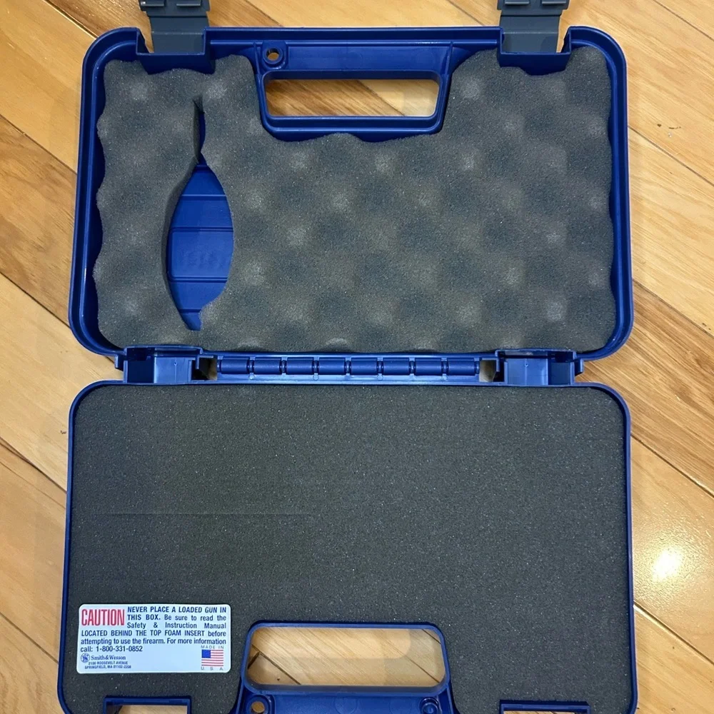 Smith & Wesson Plastic Pistol Gun Carry Hard Case